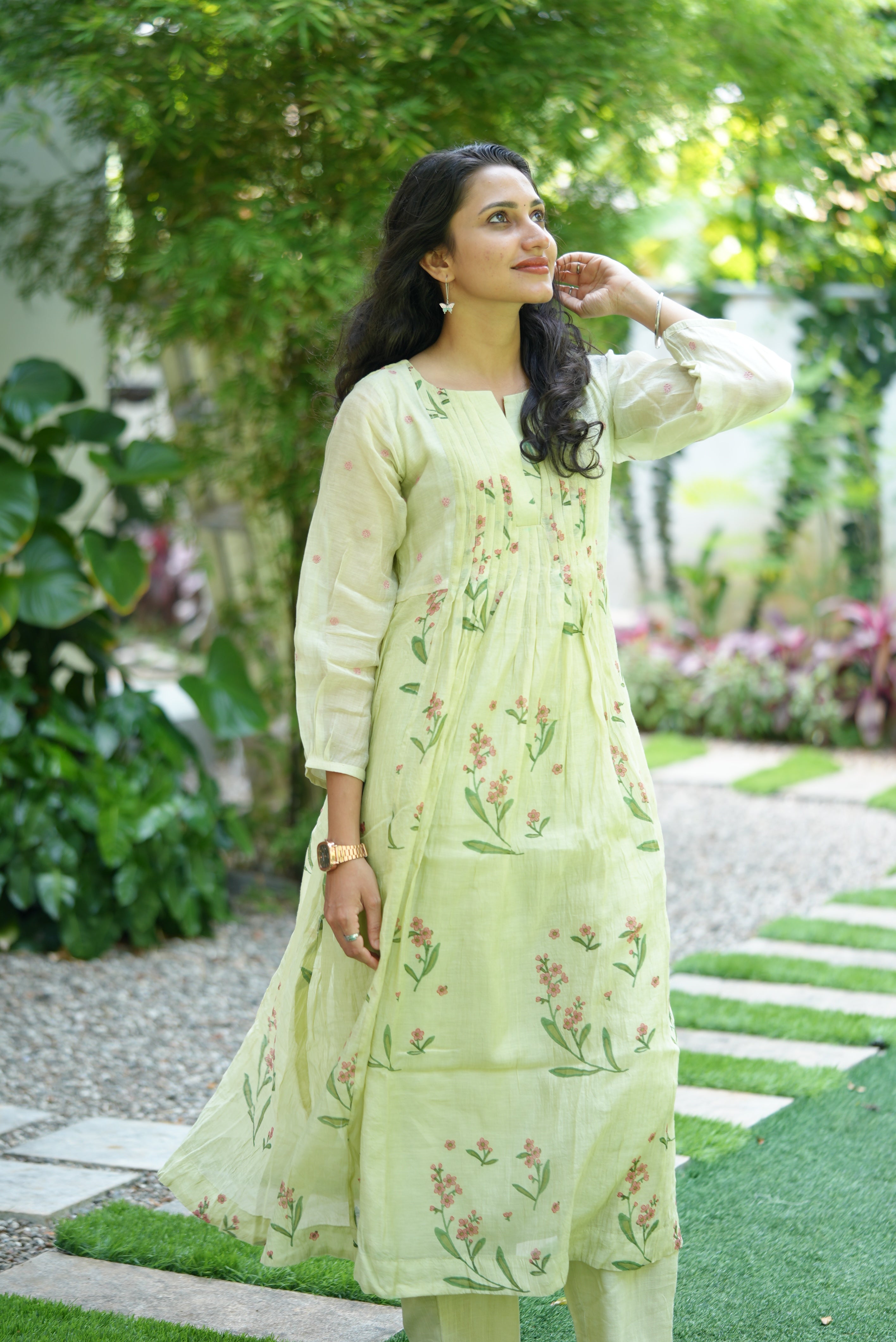 Pista | The Poet's Garden