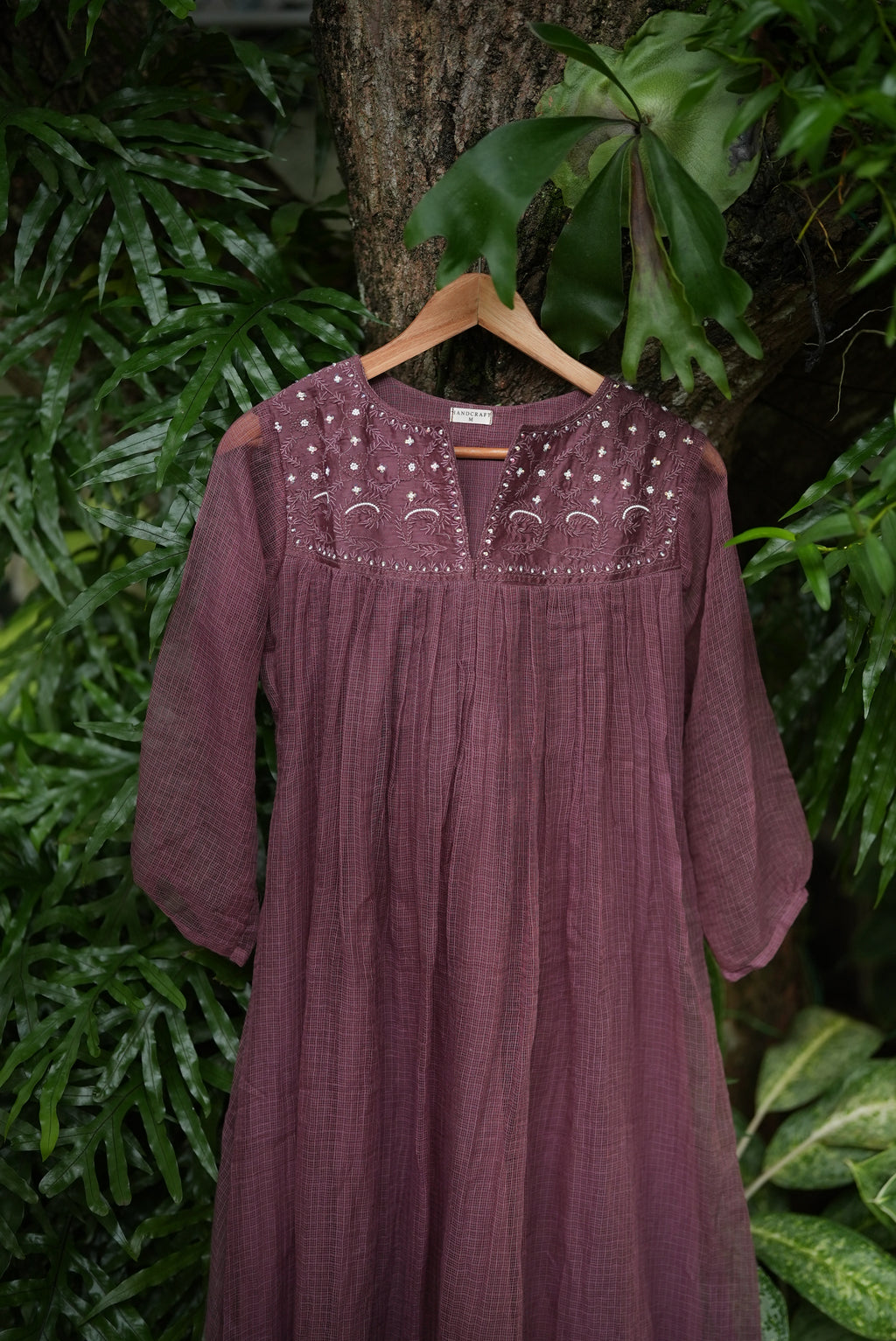 Naazé | The Art of Chikankari (burgundy brown)