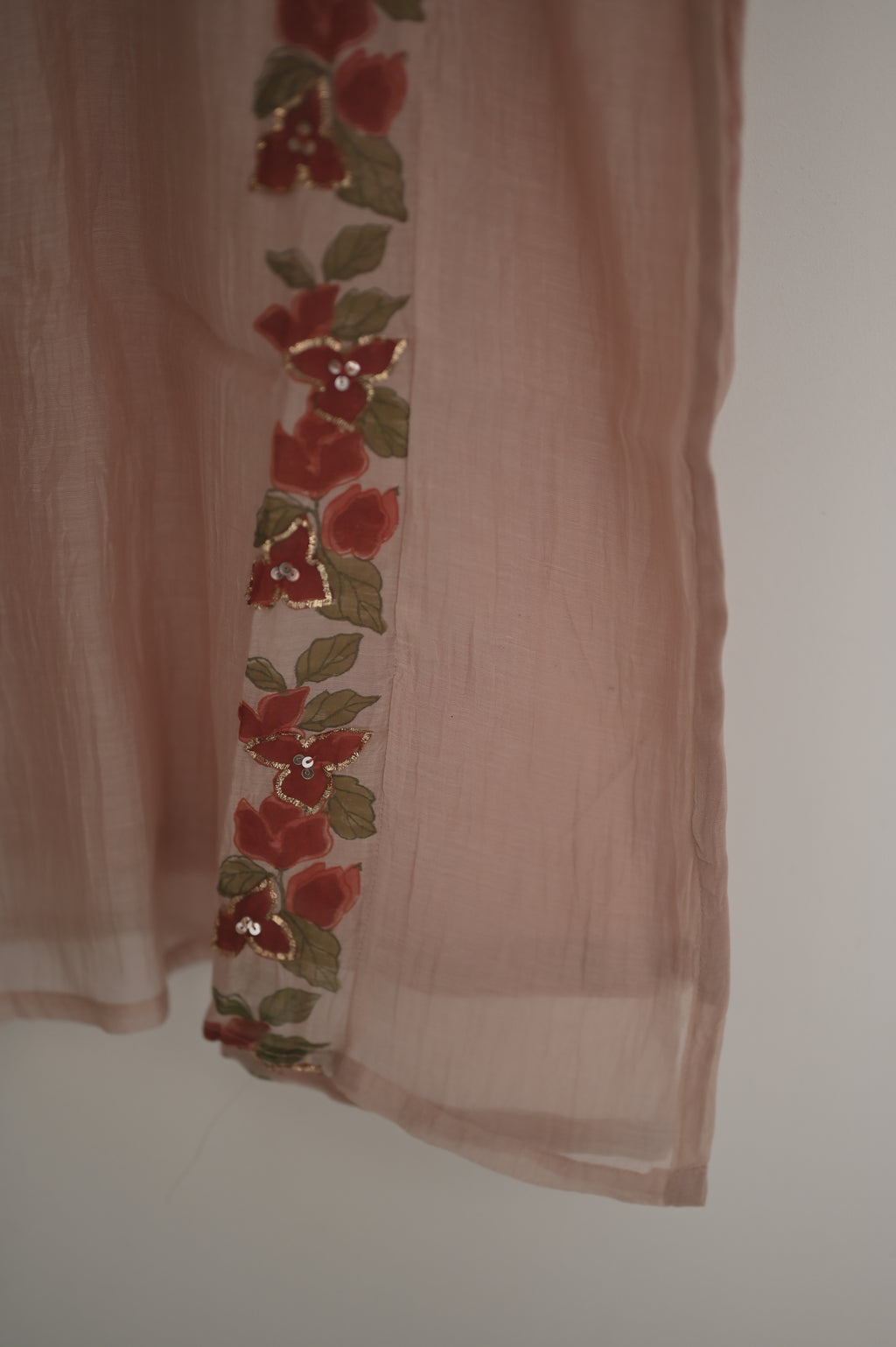 Rouvara  | Semi-Party Wear