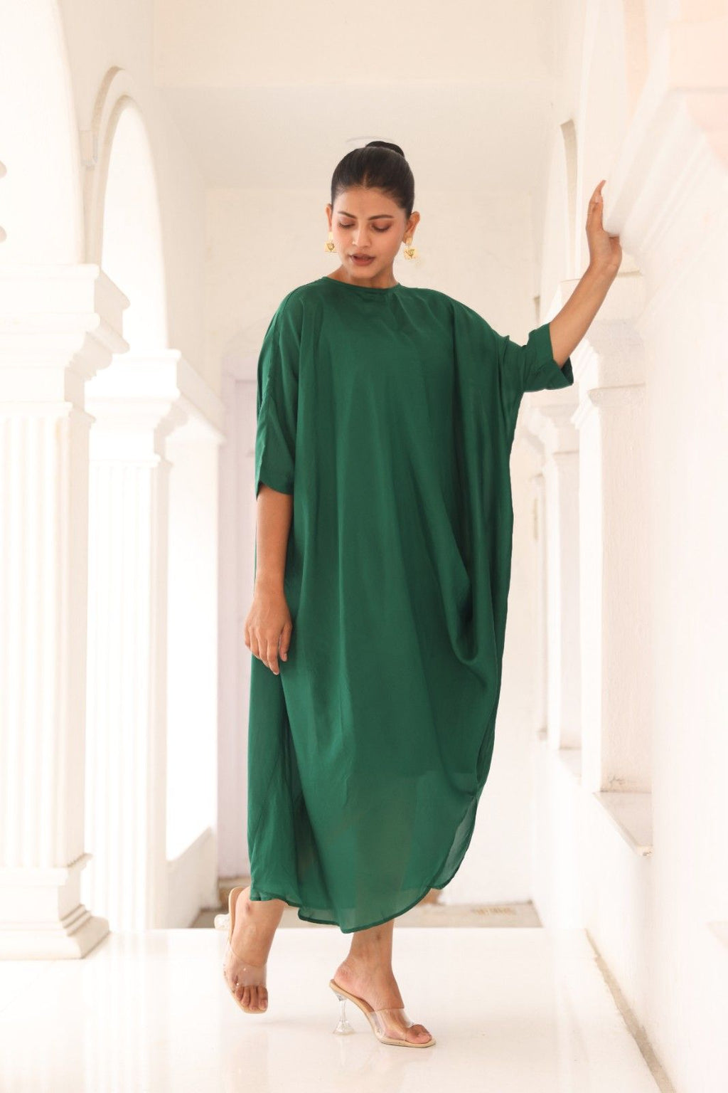 The Luxury Muse | Emerald green