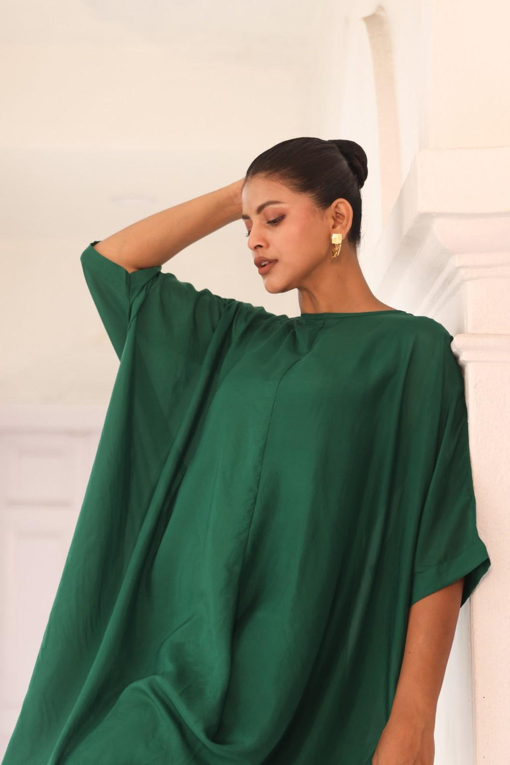 The Luxury Muse | Emerald green